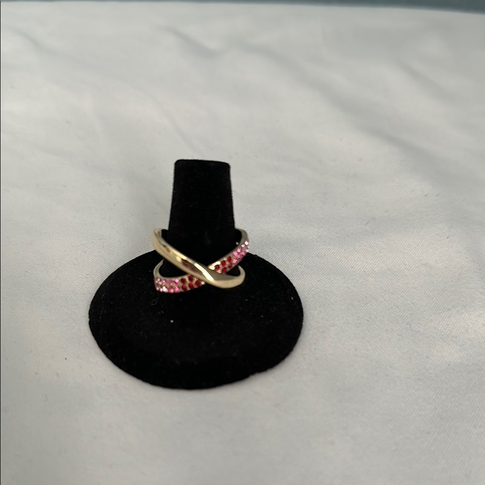 Elegant Gold and Pink Women's Ring